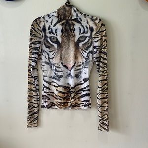 AFRM - Stretchy Tiger print shirt with thumb holes - sheen - women’s M